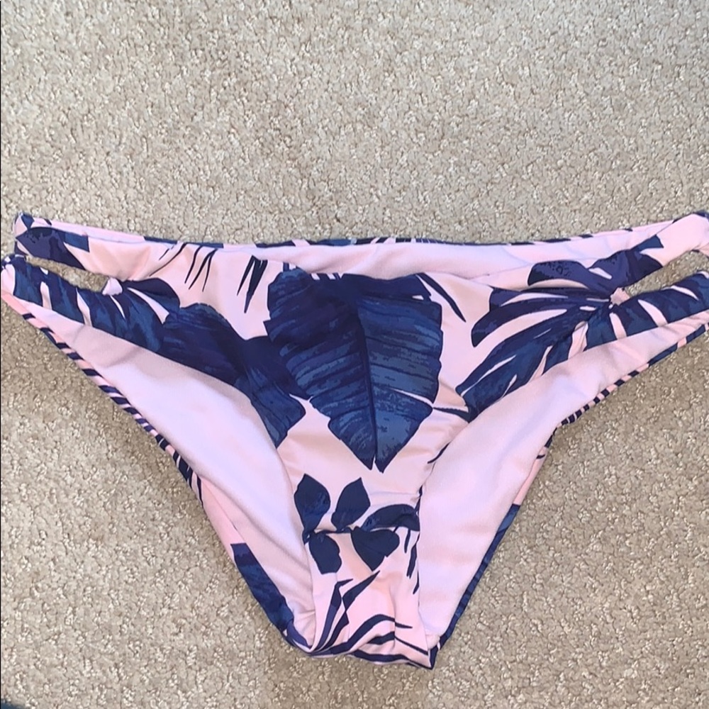 Billabong bikini bottoms